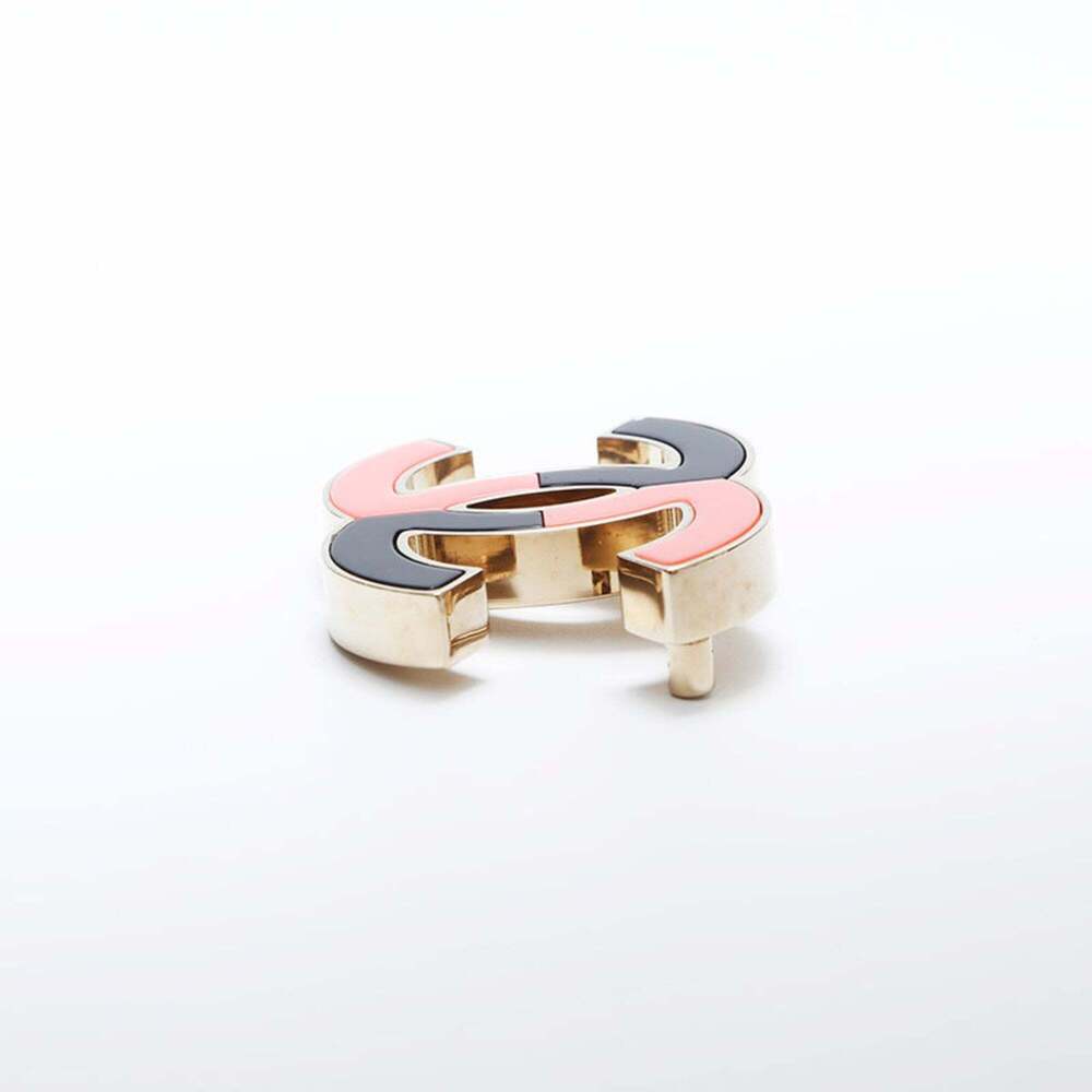 CHANEL Authentic Gold Logo Brooch - Picture 5 of 8